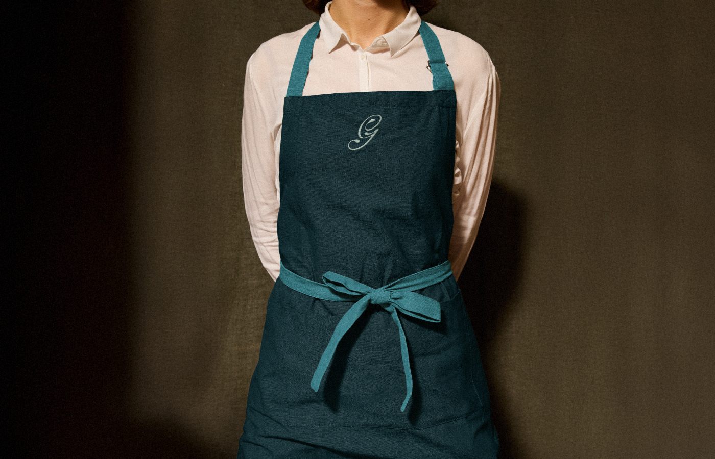 Gatts--Apron | Longitude°